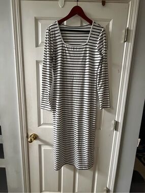 Striped Black & White Scoop Neck Midi Dress